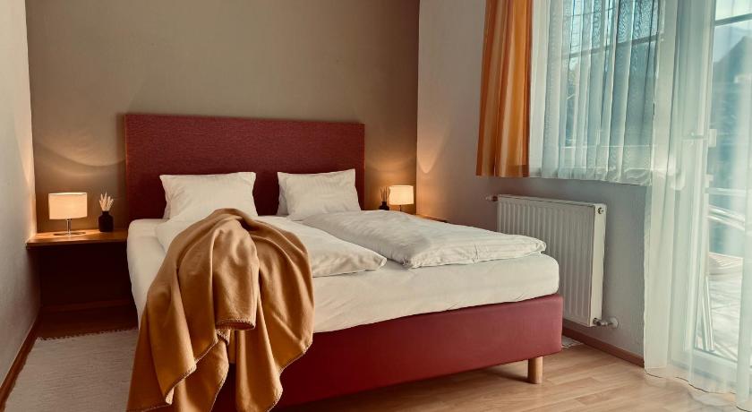 Image of One-Bedroom Apartment with Terrace or Balcony 4