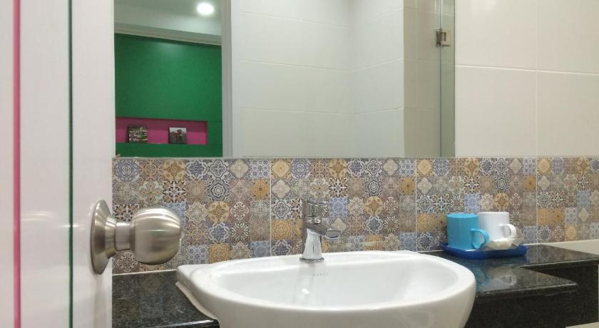 Image of Deluxe Single Room 16