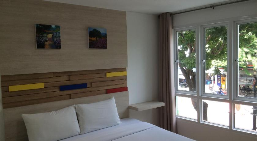 Image of Deluxe Single Room 1