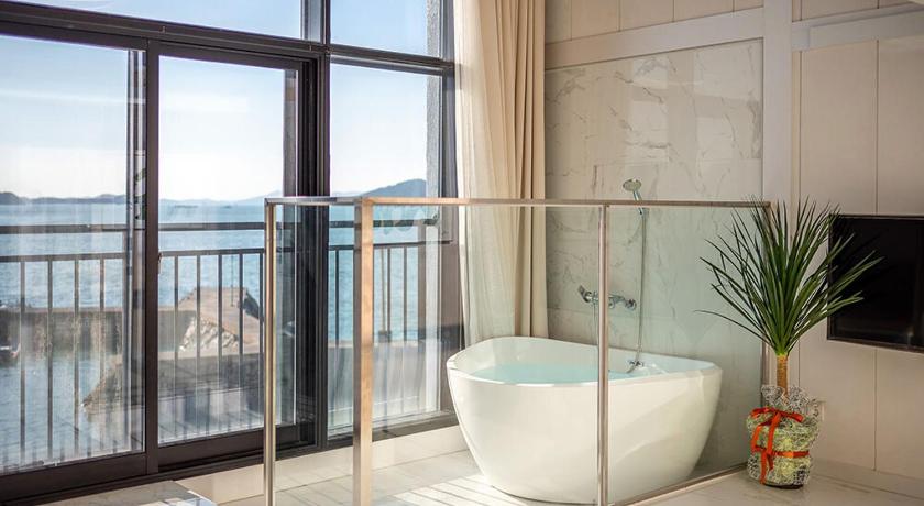 麗水 Aramer Spa Pension 3つ星 ゲストハウス レストラン