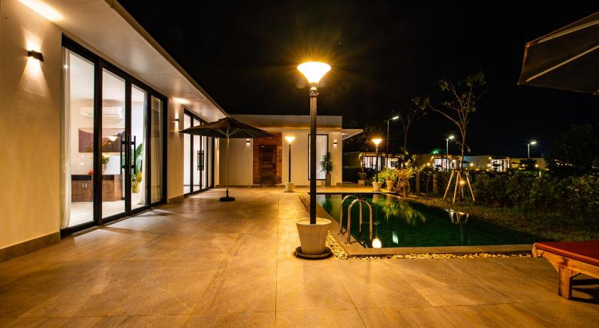 Image of Three-Bedroom Private Pool Villa 14