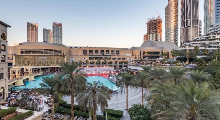 Luxury Old Town Fountain View 2BHK front of Dubai Mall