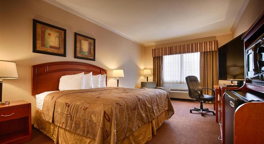 Best Western Cleveland Inn and Suites