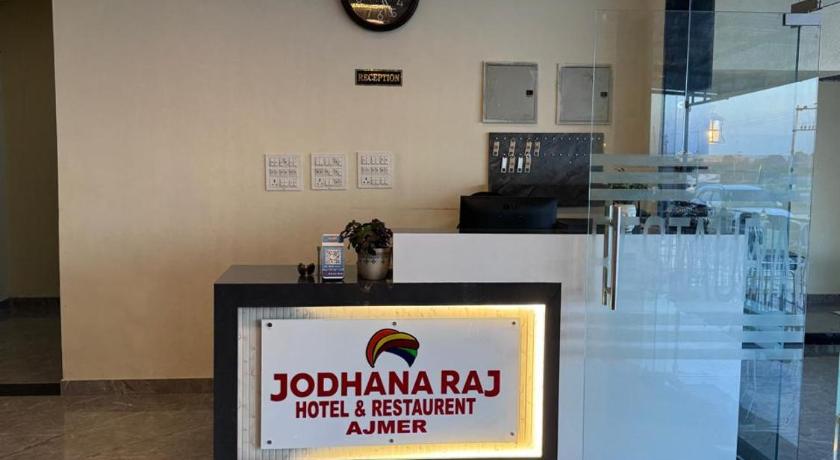 Jodhana Raj Hotel & Restaurant - image 16
