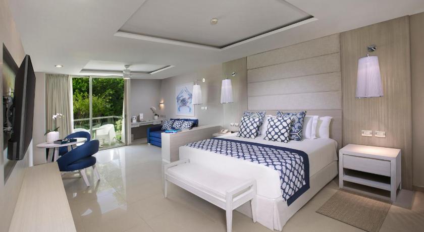 Image of Deluxe Junior Suite 4