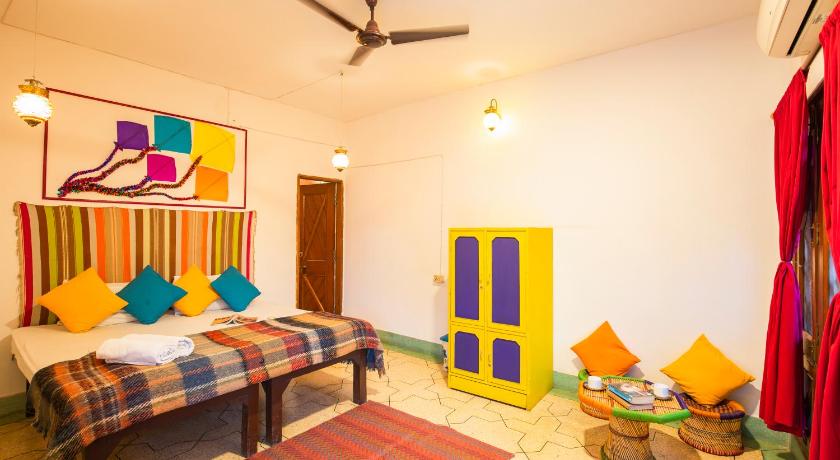 Image of Deluxe Private AC Room With Ensuite Bathroom 5