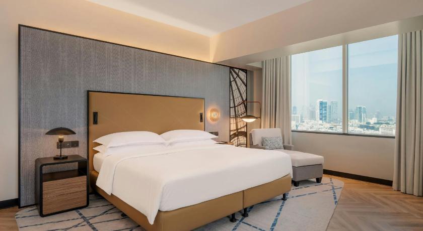 Image of Amiri Suite - Club lounge Access including Breakfast, Evening Cocktail hours & Soft Refreshments & Canapes 9