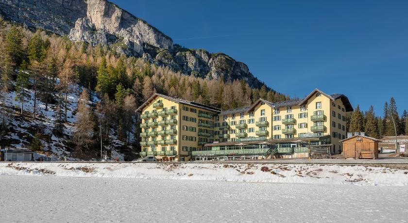 奥龙佐迪卡多雷 Grand Hotel Misurina 4星级 酒店 餐厅