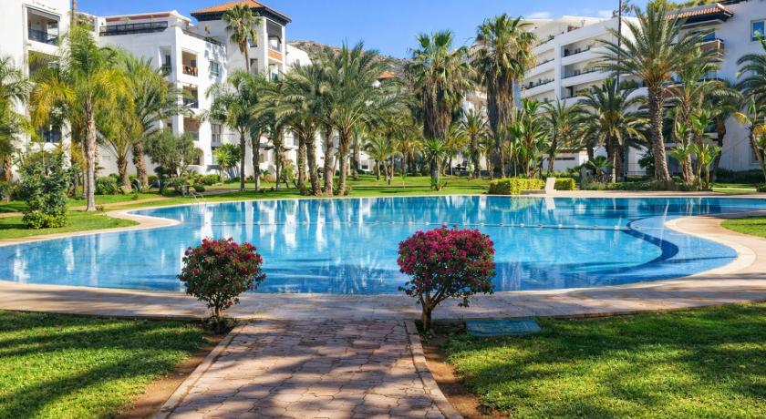 Image of Apartment with Pool View 11