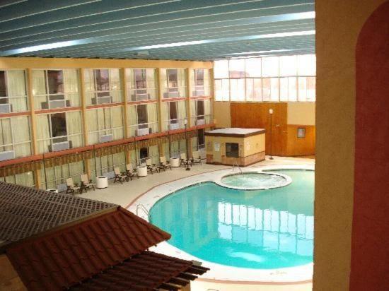러벅 (TX) Lubbock Regency Inn 2성급 숙소 로비