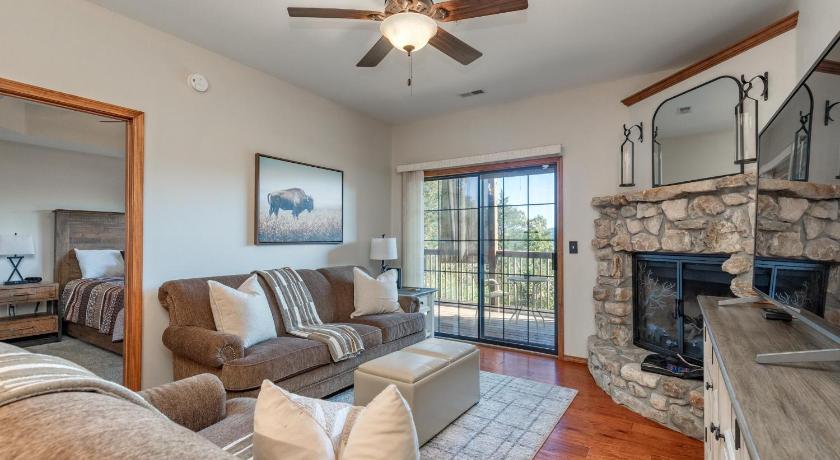 Branson 2BR Village At Indian Point 1202 near SDC-Free Tickets Daily up to $500 4-Star Accommodation suite