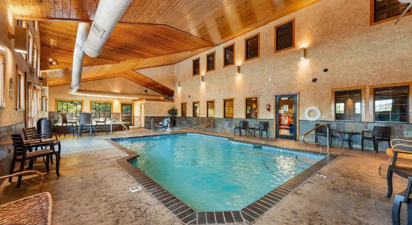 Branson 2BR Village At Indian Point 1202 near SDC-Free Tickets Daily up to $500 4-Star Accommodation pool