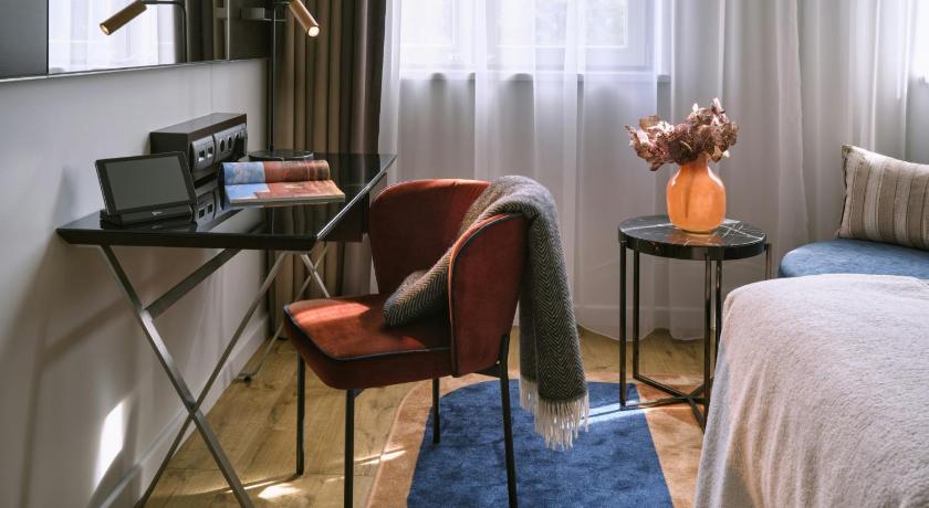 Image of Supreme Room 6