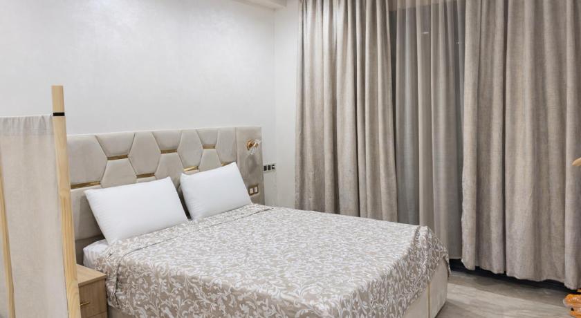 Centre Casablanca Studio karachi 24