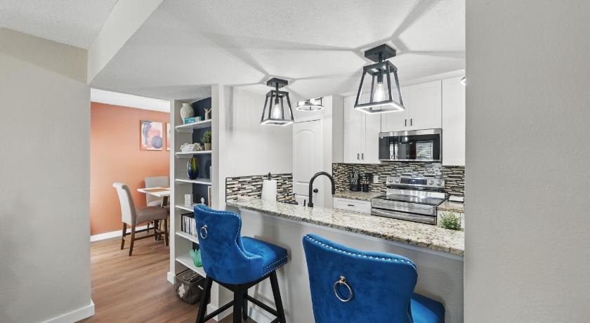 포트 워스 (TX) FIFA World Cup 2026, Media, Workers & Guests, 2BR, 2BA Condo, 29 Nights or More 4성급 숙소 수영장
