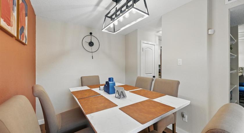 포트 워스 (TX) FIFA World Cup 2026, Media, Workers & Guests, 2BR, 2BA Condo, 29 Nights or More 4성급 숙소 객실
