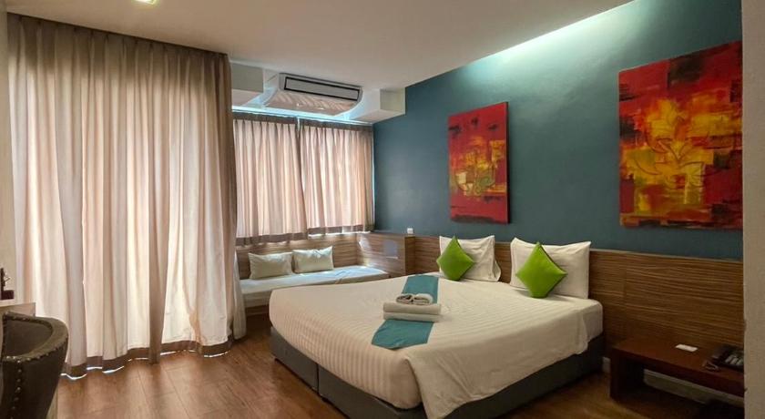 Image of Superior King Bed 5