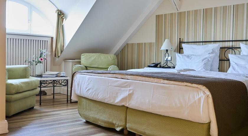 Image of Double room with direct sea view – attic 0