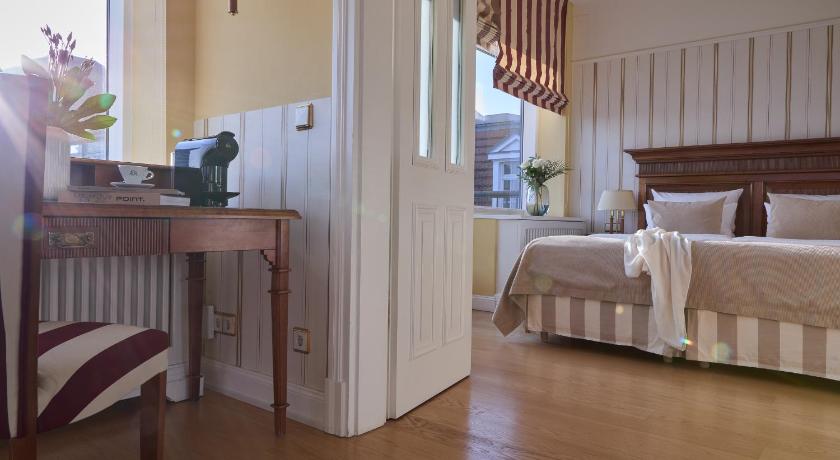 Image of Suite With Panoramic Sea View 0