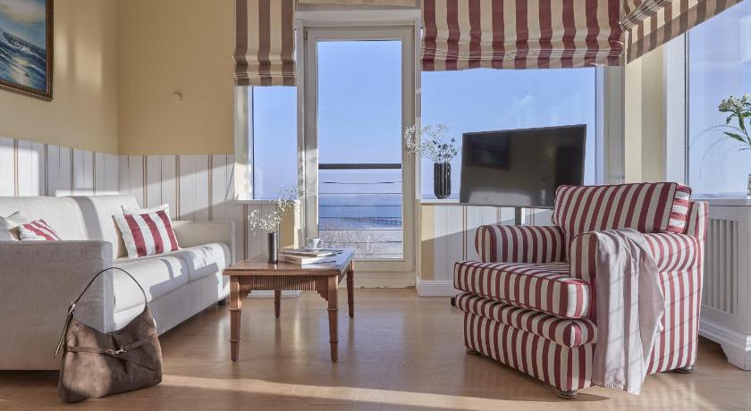 Image of Suite With Panoramic Sea View 3