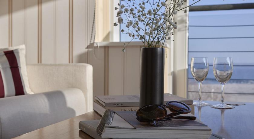 Image of Suite With Panoramic Sea View 5