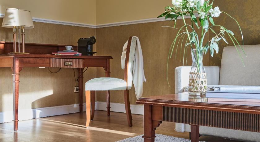 Image of Baltic Sea Suite with direct sea view 4