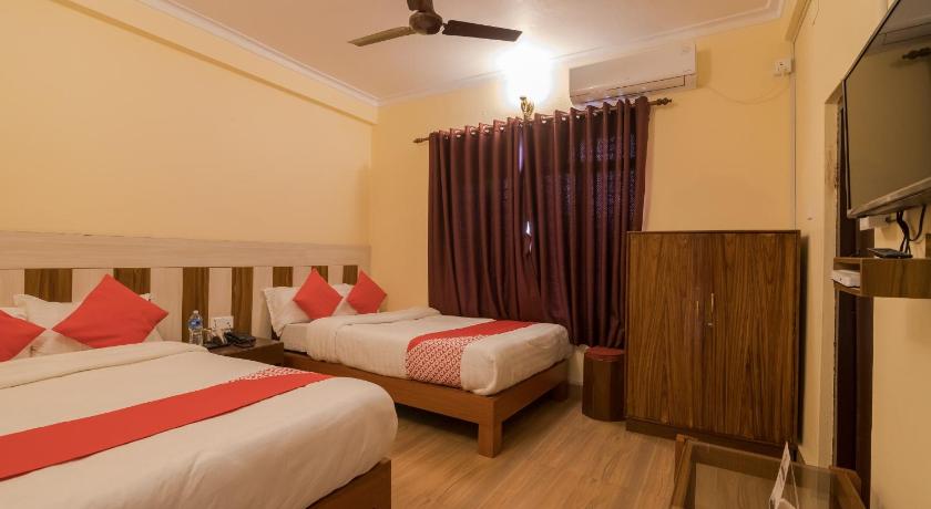 OYO 762 Hotel Middle Sky — Pokhara (2)