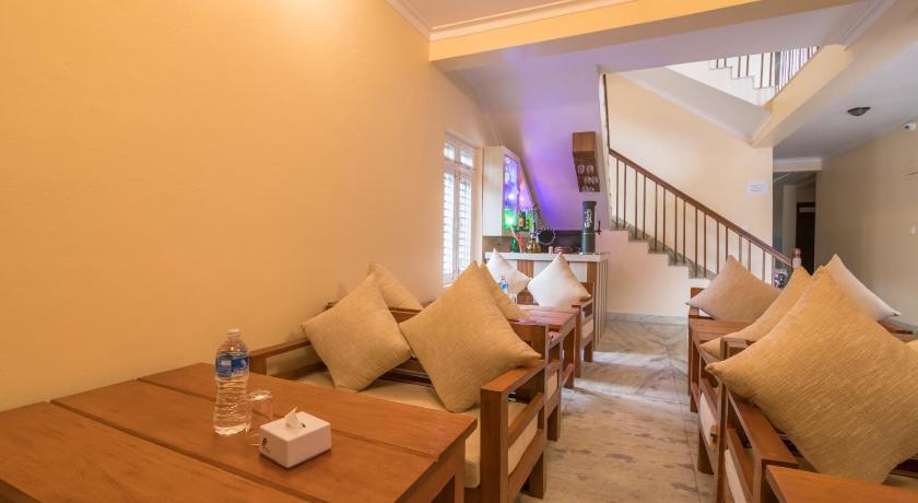 OYO 762 Hotel Middle Sky — Pokhara (4)