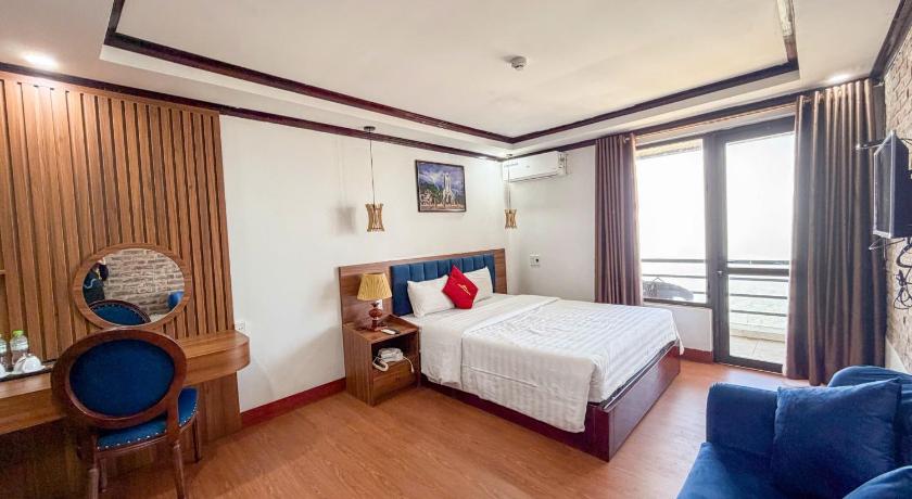 Image of Deluxe Double Room with Balcony 1