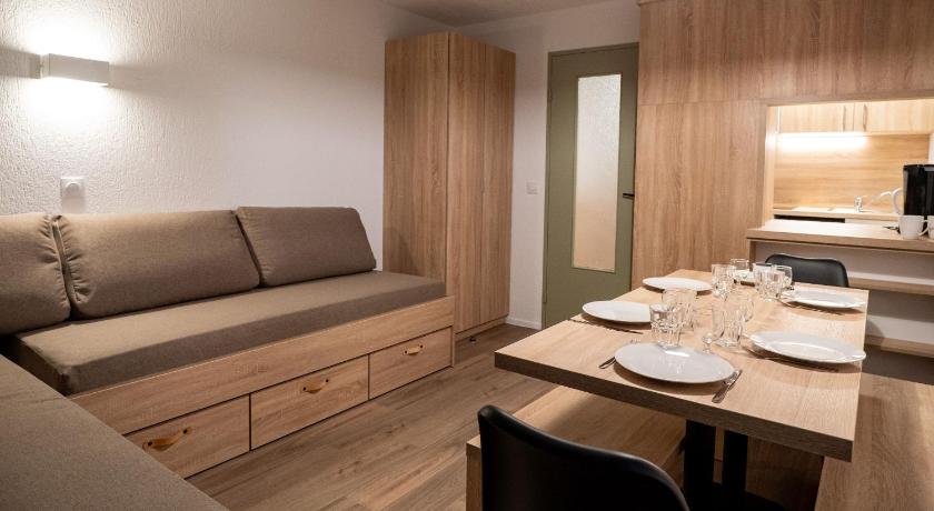 Image of One-Bedroom Apartment (6 Adults) 5