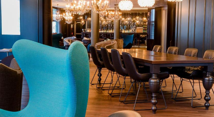 ベルリン Motel One Berlin-Bellevue 3つ星 ホテル 外観