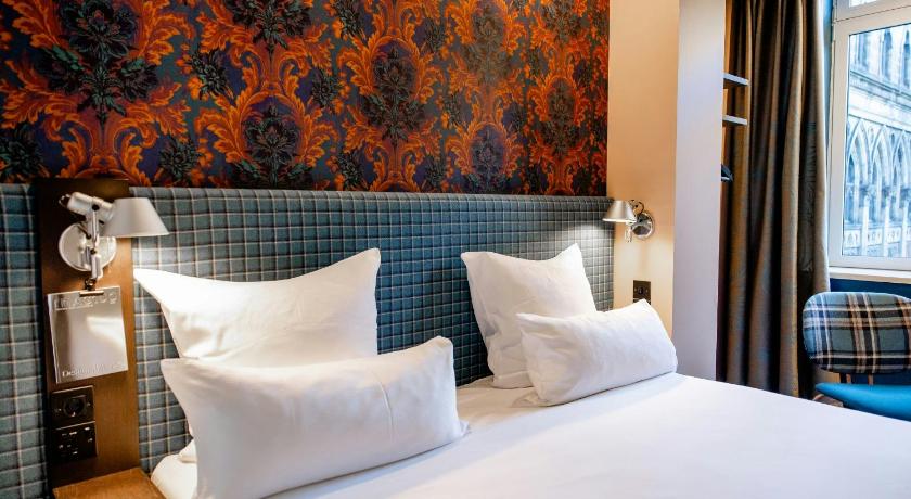 Image of Classic Double Room 4