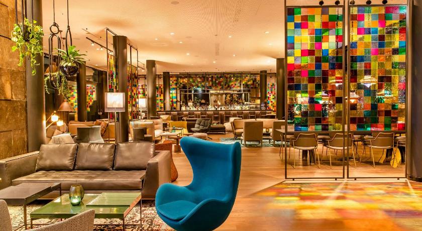 Motel One Koln-Neumarkt