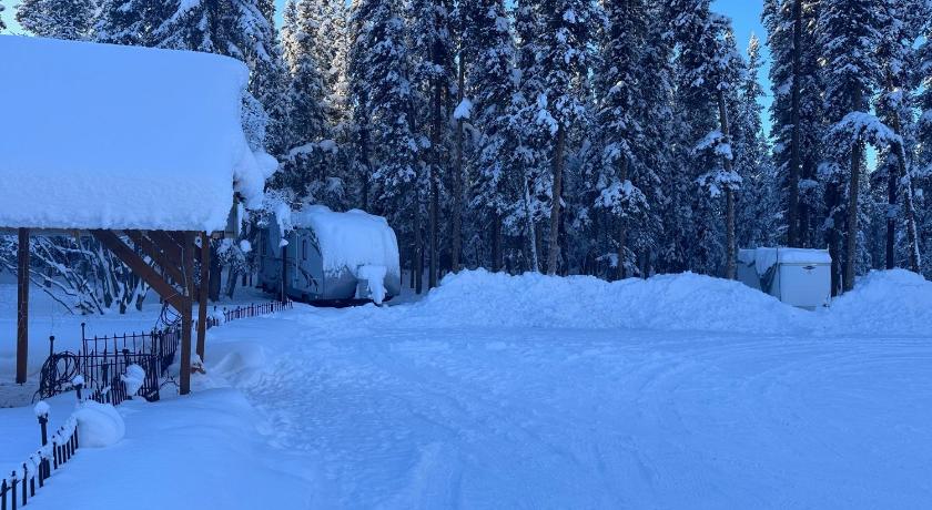 Talkeetna (AK) A Hyde Away Inn B&B 3-Star Accommodation room