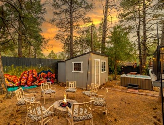 카치나 빌리지 (AZ) Outdoor Oasis, HotTub, Fenced, Firepit & PineTrees 4성급 숙소 객실