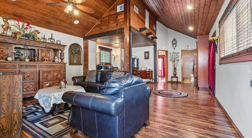 フェア・オークス Gorgeous cottage in fair oaks village 3つ星 宿泊施設 プール