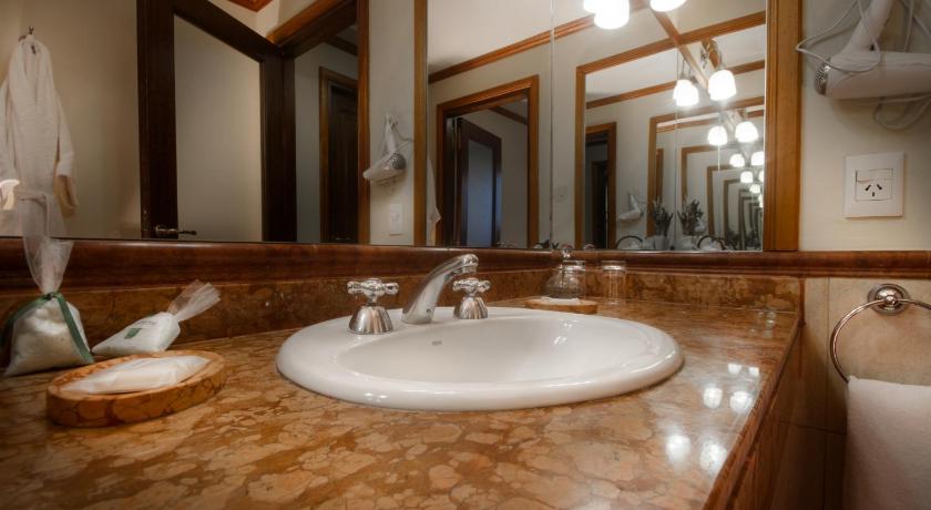 Image of Suite 6