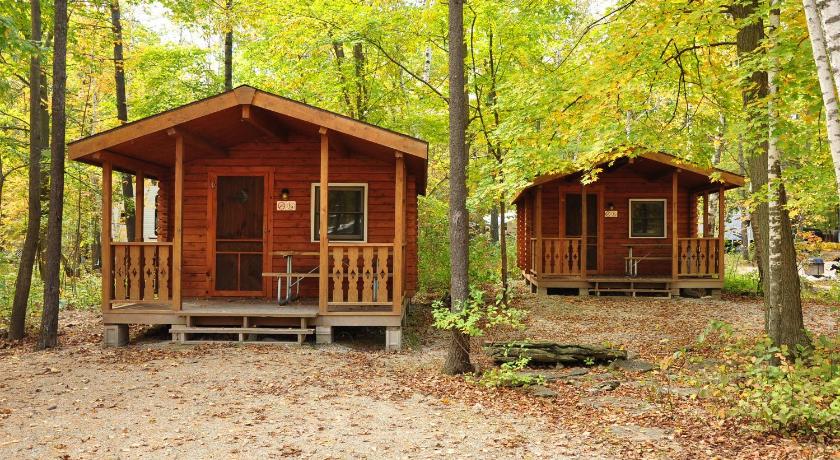 Tranquil Timbers Cabin 11 — Hotel in Sturgeon Bay (WI)