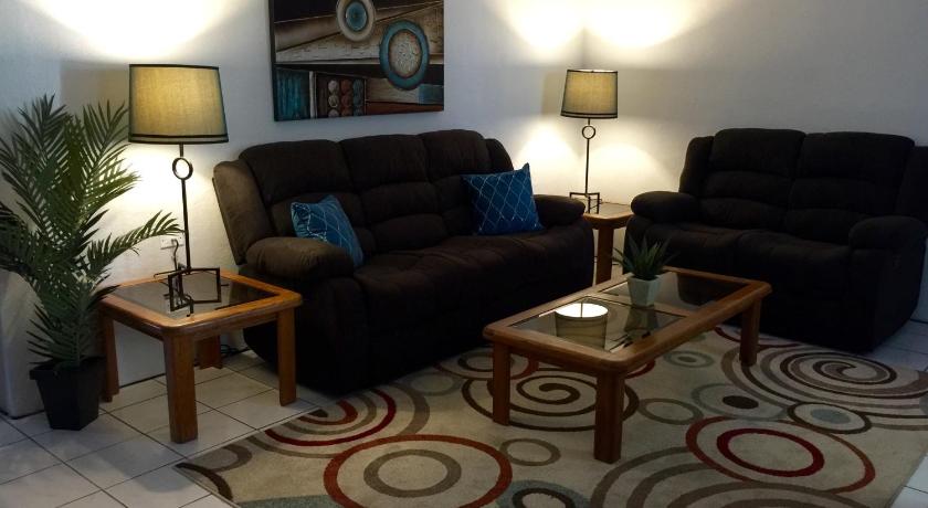 Beautiful 2 bedroom 1 bath photo