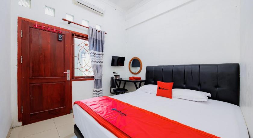 RedDoorz Syariah near UMS Solo - RSO Soeharso – Kartasura, SD