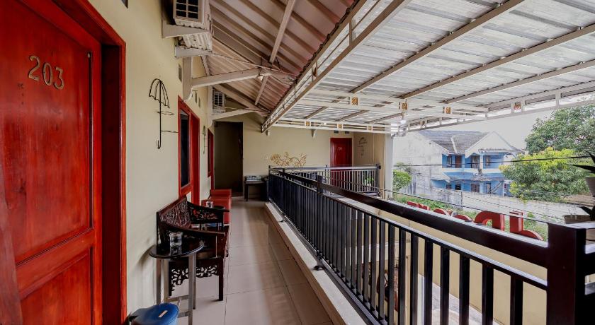 RedDoorz Syariah near UMS Solo - RSO Soeharso – Kartasura, SD