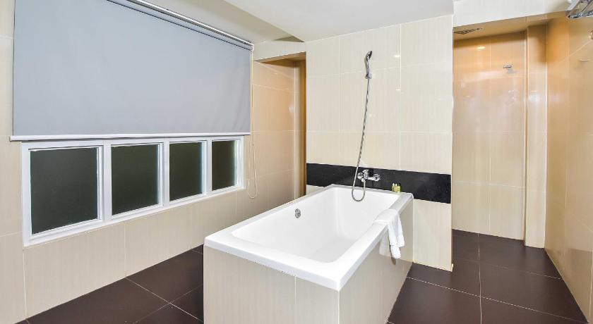 Image of Two Bedroom Family Suite 11