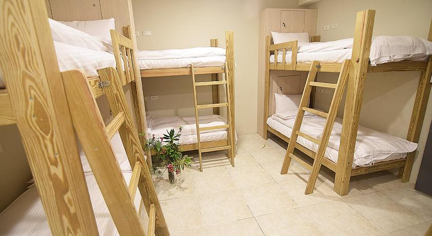 Image of 8-Bed Mixed Dormitory Room 0