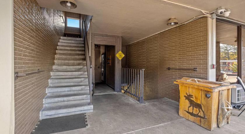 유레카 스프링스 (AR) Stonegate Lodge King Bed Fast WiFi 40in TV Salt Water Pool Room #309 4성급 숙소 레스토랑