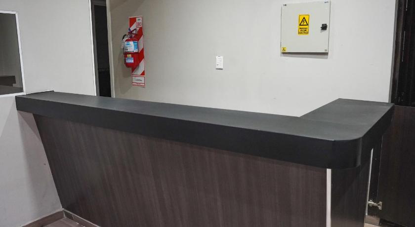 トゥクマン Hotel Haiti 2つ星 ホテル 外観