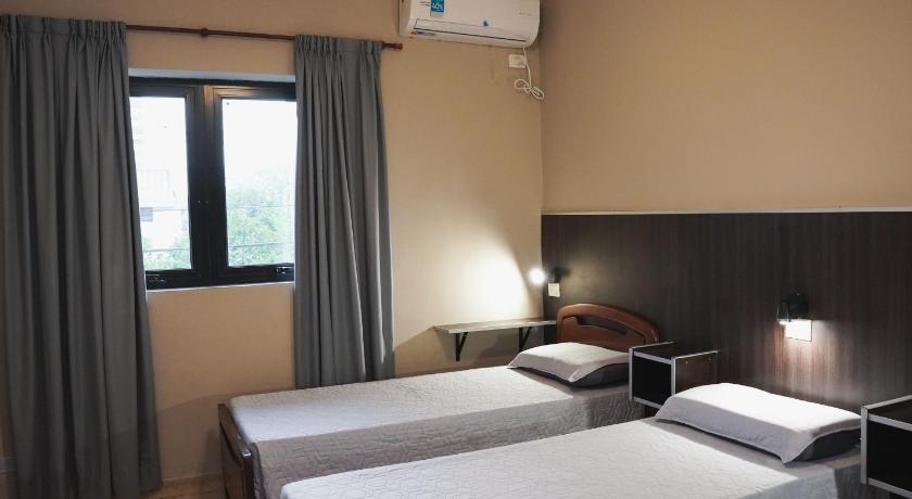 トゥクマン Hotel Haiti 2つ星 ホテル 外観