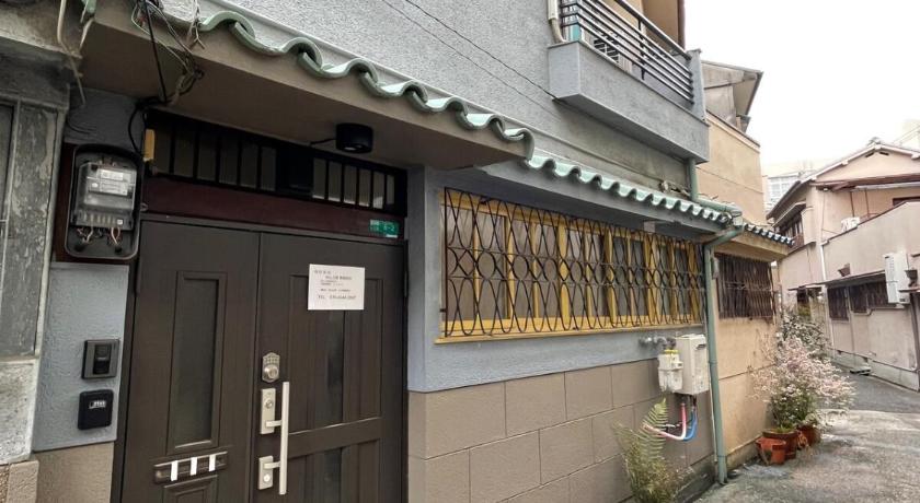 오사카 霧島粉浜 숙소 수영장
