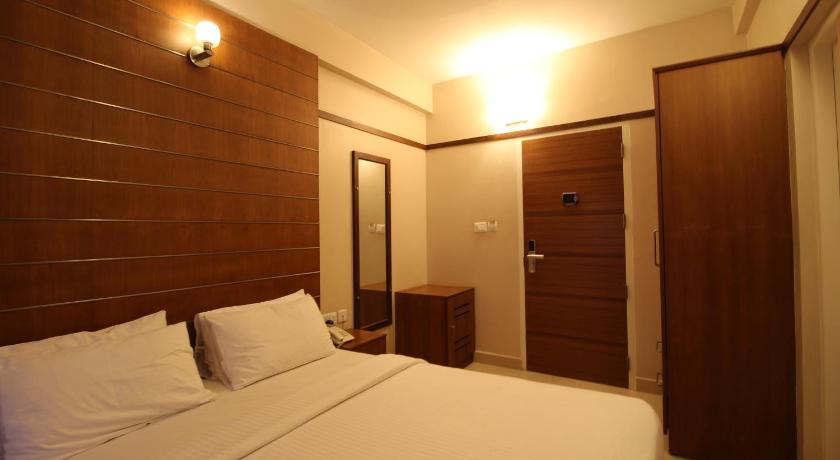 Srivar Hotels