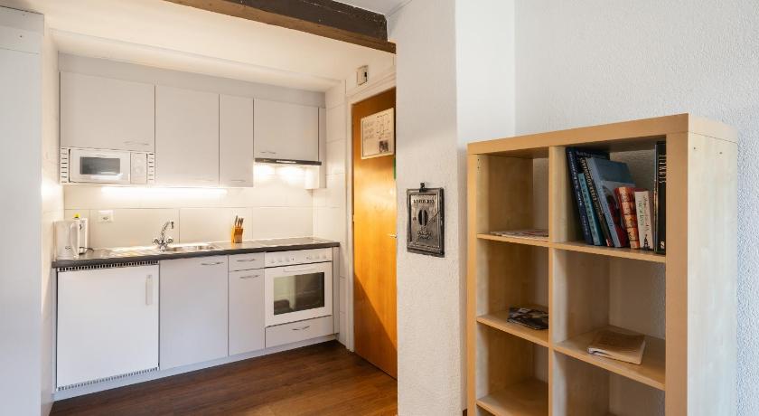 Image of Apartment 17