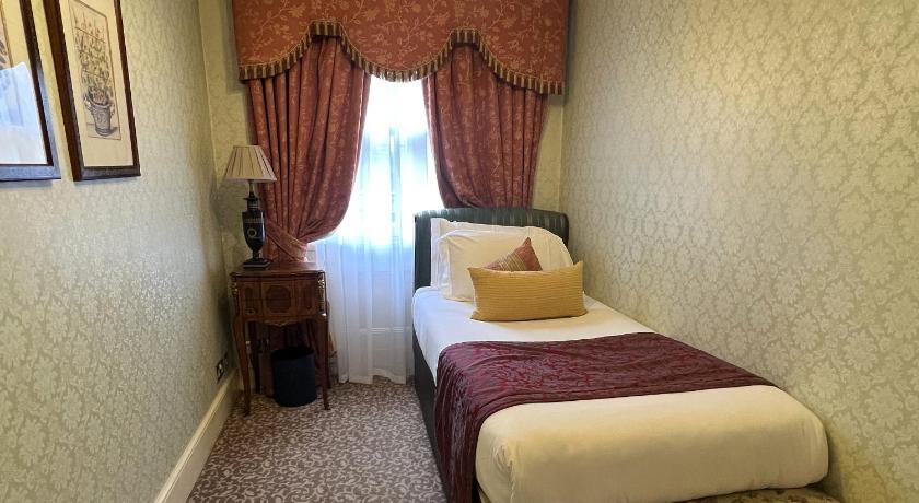 Image of Two Bedroom Junior Suite With Kitchenette 8